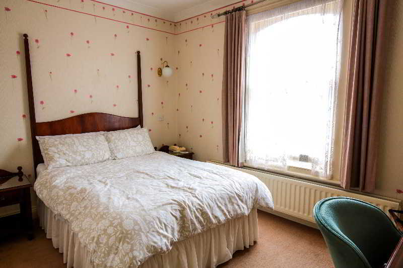 Fernbank Hotel Basingstoke Extérieur photo
