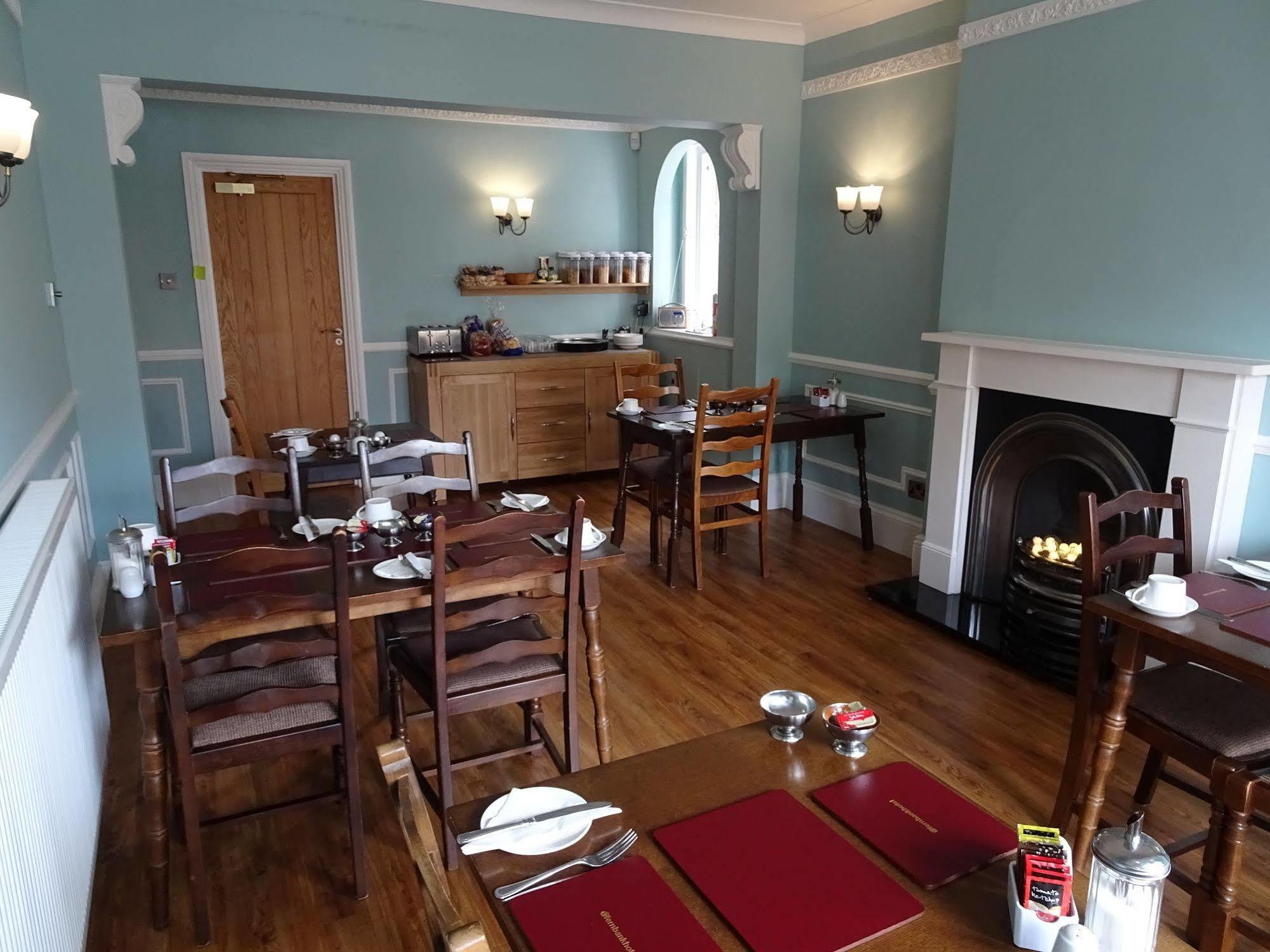 Fernbank Hotel Basingstoke Extérieur photo